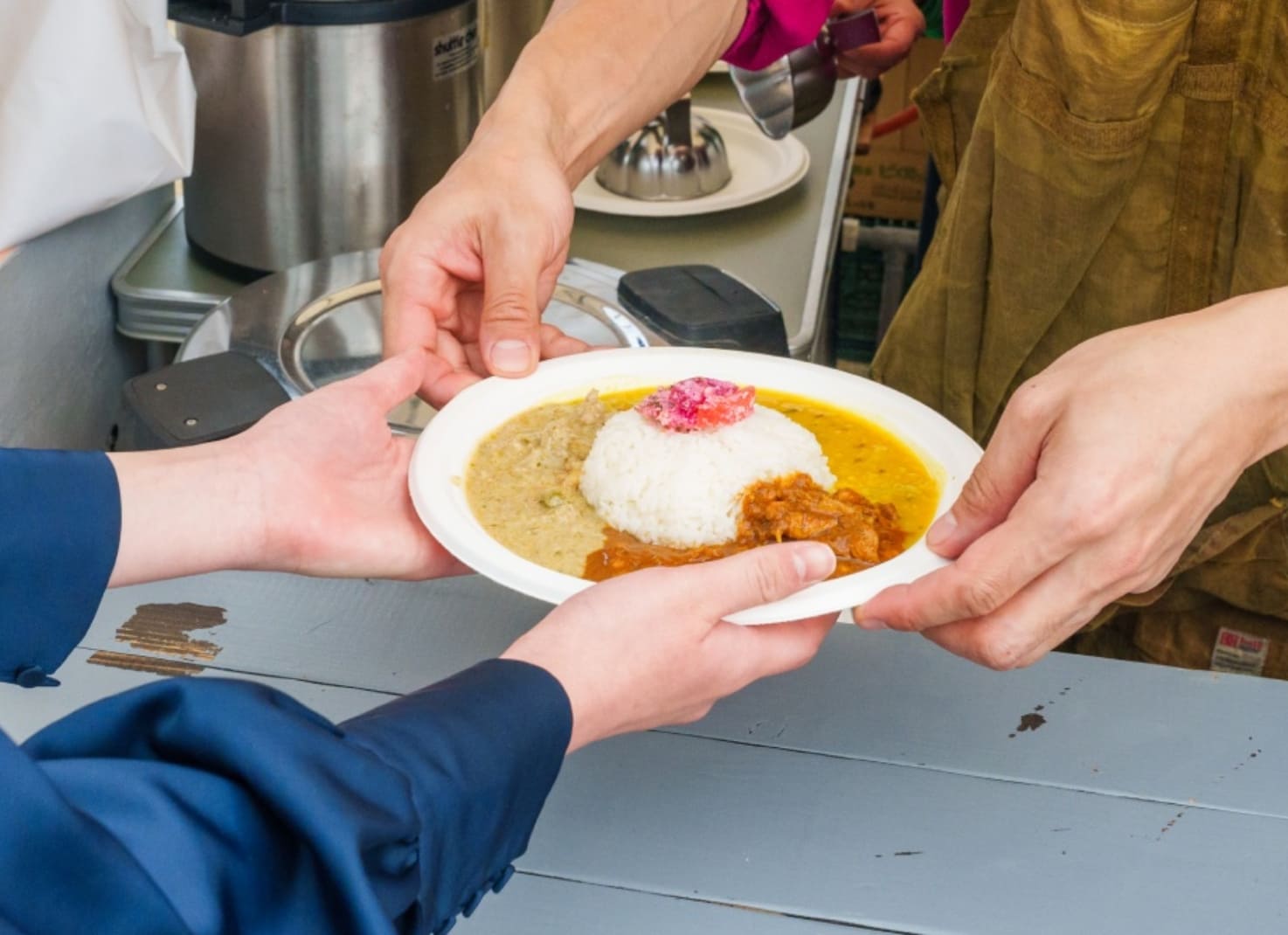 自慢のスパイス料理をイベント会場で！